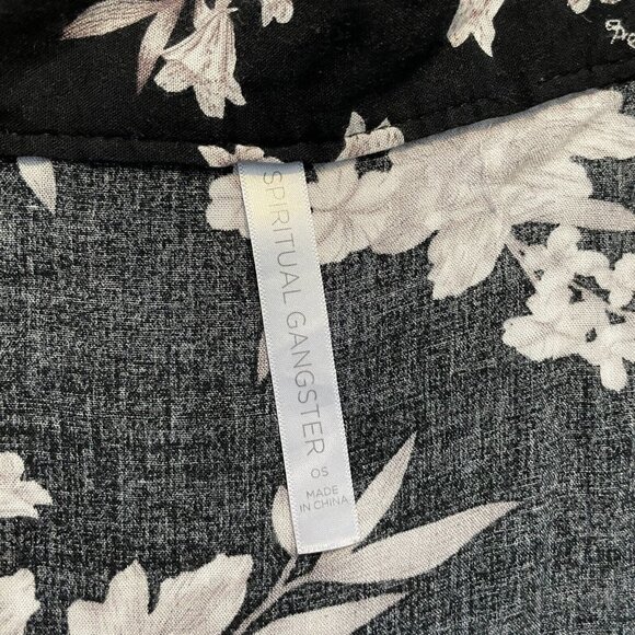 Spiritual Gangster Boho Cardigan Women One Size OS Black Floral Tie Rayon Asian - Picture 6 of 14